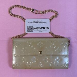 Louis Vuitton Sarah Vernis Embossed Leather Beige Wallet (w/ detachable chain)
